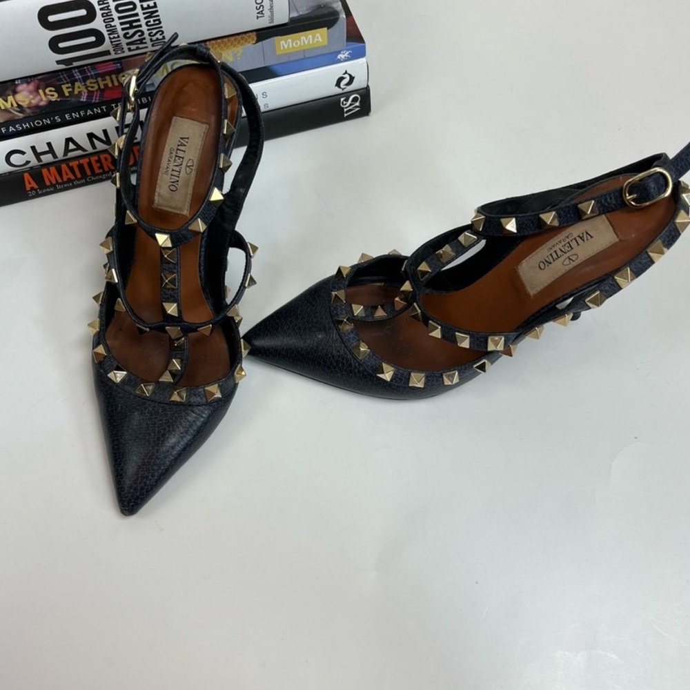 Valentino Garavani Rockstud Heels Ankle Strap Pumps - Picture 4 of 16